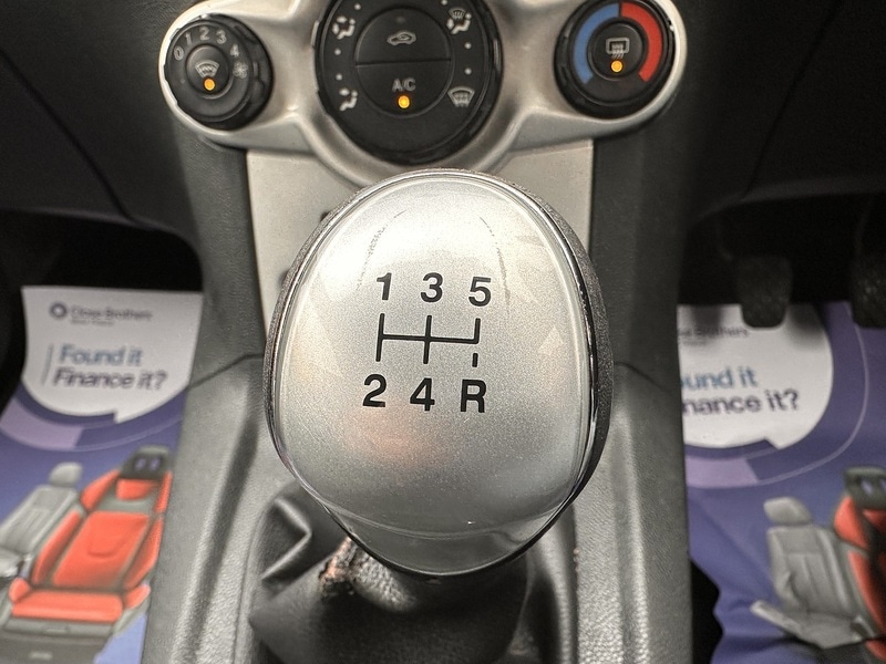 Used Ford Fiesta 2010 for sale - 76615838: Photo 14