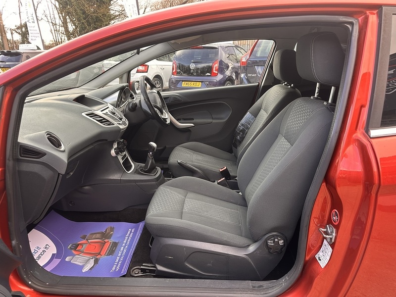 Used Ford Fiesta 2010 for sale - 76615838: Photo 9