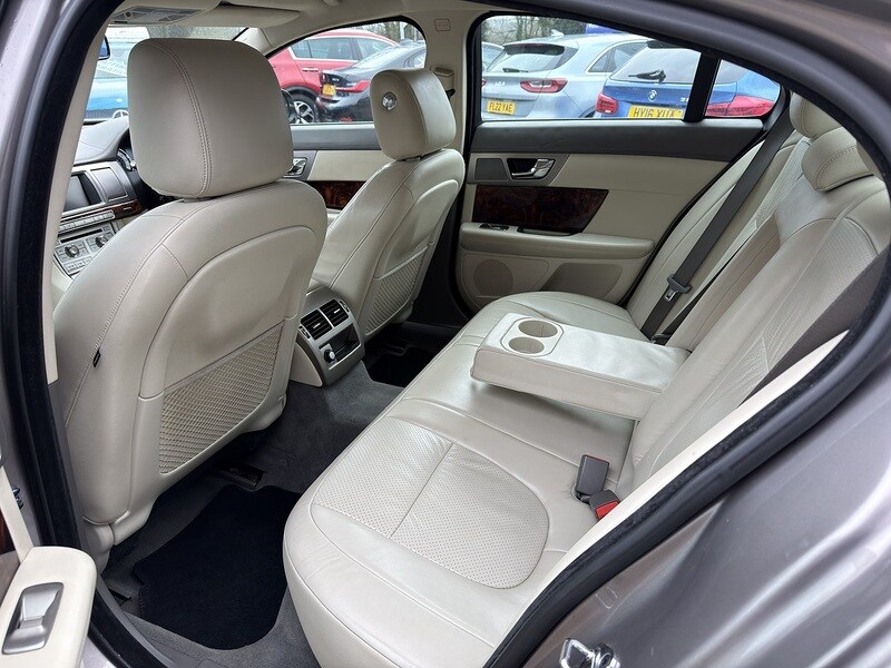 Used Jaguar XF 2011 for sale - 77365221: Photo 13