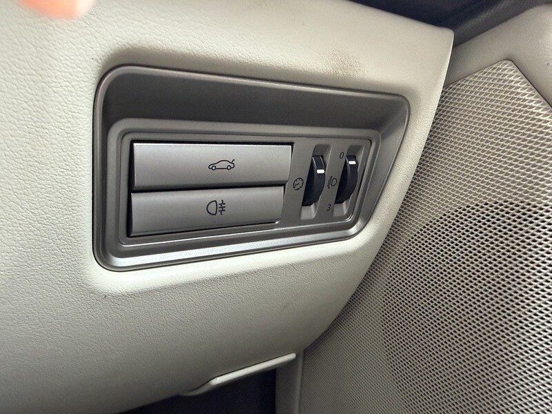 Used Jaguar XF 2011 for sale - 77365221: Photo 26