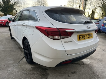 Used Hyundai i40 2017 for sale - 77917323: Photo
