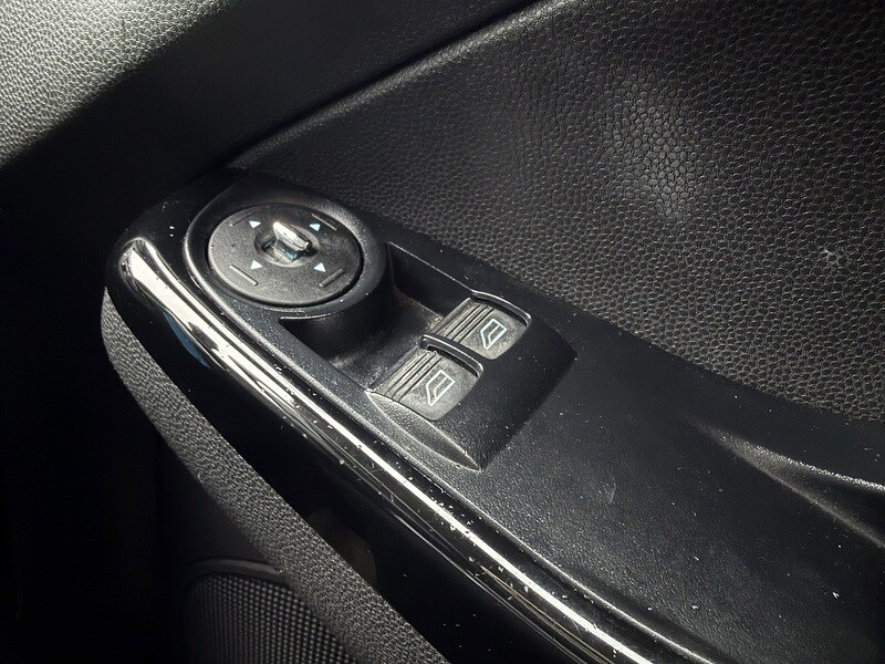 Used Ford Fiesta 2014 for sale - 77681435: Photo 25