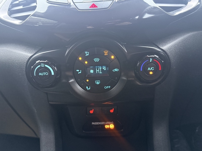 Used Ford Ecosport 2015 for sale - 77530327: Photo 21