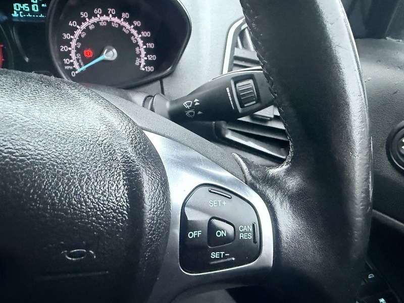 Used Ford Ecosport 2015 for sale - 77530327: Photo 24