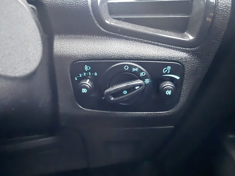 Used Ford Ecosport 2015 for sale - 77530327: Photo 25