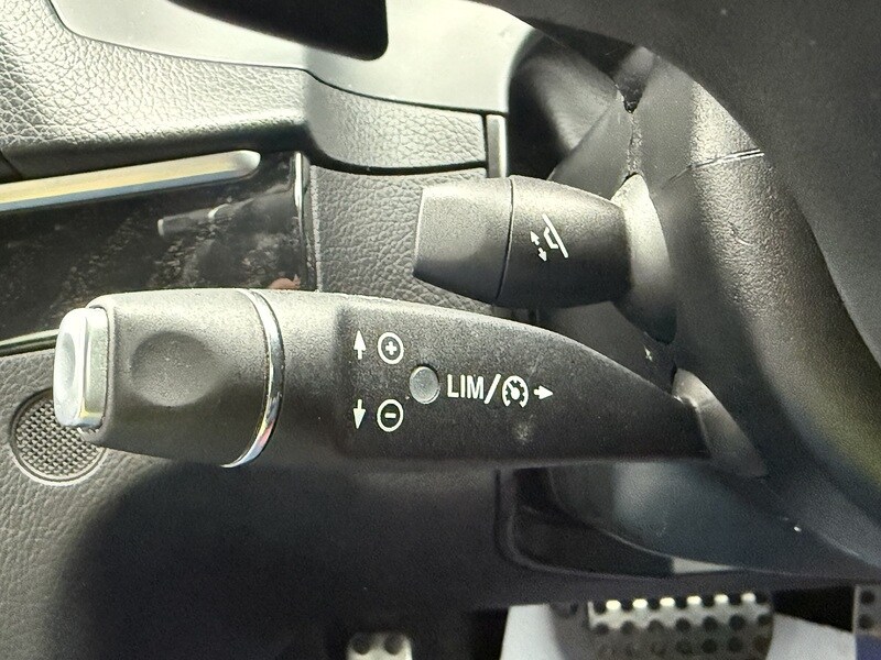 Used Mercedes-Benz E Class 2015 for sale - 76615754: Photo 32