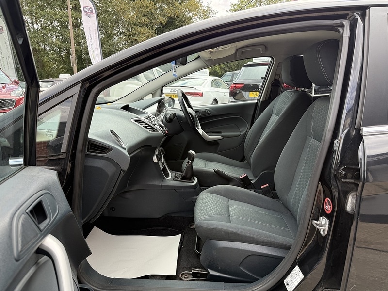 Used Ford Fiesta 2011 for sale - 76615749: Photo 17