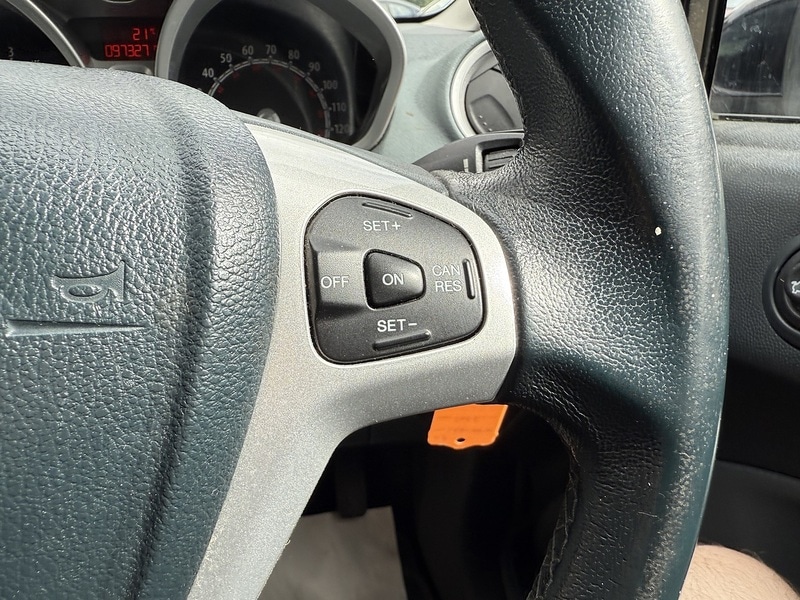 Used Ford Fiesta 2011 for sale - 76615749: Photo 25