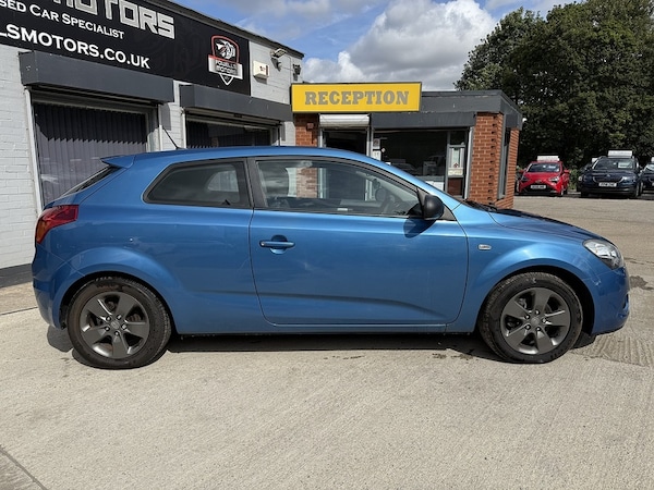 Used Kia Pro Ceed 2010 for sale - 75180704: Photo 10