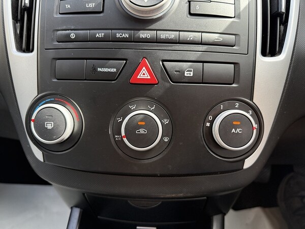 Used Kia Pro Ceed 2010 for sale - 75180704: Photo 21