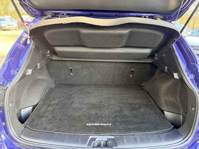 Used Nissan Qashqai 2014 for sale - 76651020: Photo 9