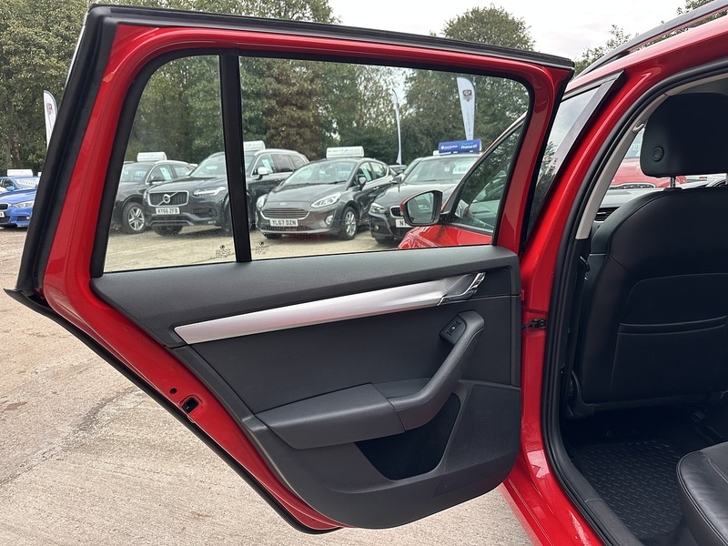 Used Skoda Octavia 2013 for sale - 76615787: Photo 14