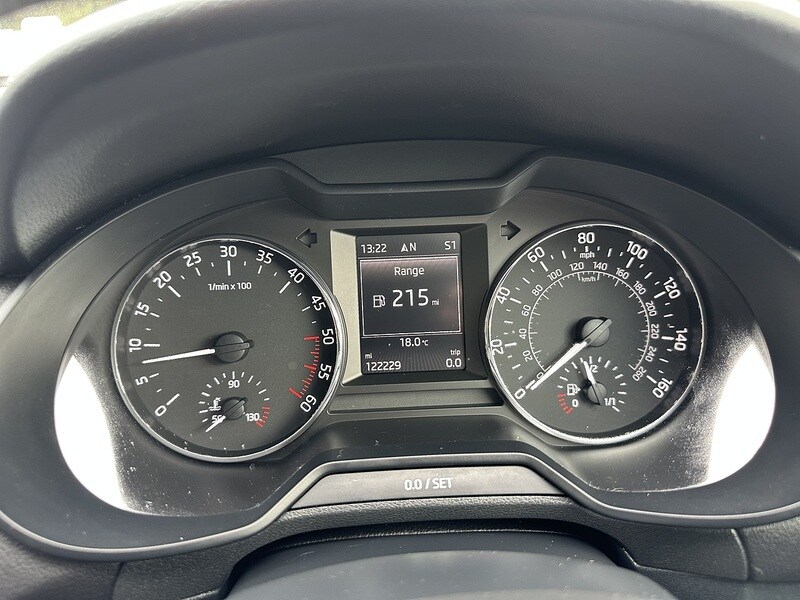 Used Skoda Octavia 2013 for sale - 76615787: Photo 41