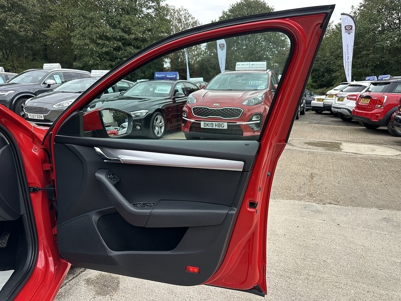 Used Skoda Octavia 2013 for sale - 76615787: Photo 9