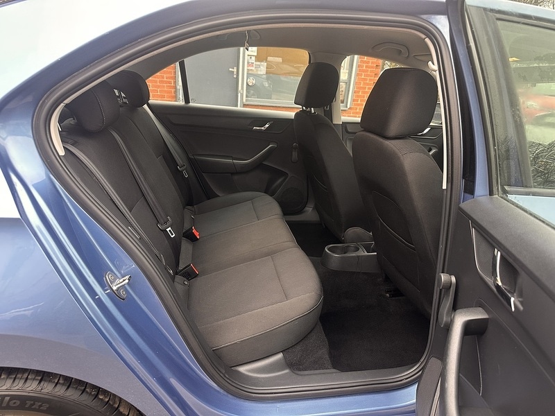 Used Skoda Rapid 2013 for sale - 76615831: Photo 12