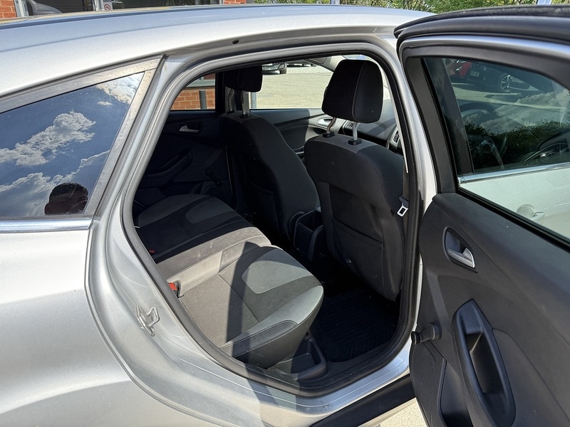 Used Ford Focus 2013 for sale - 76615739: Photo 14