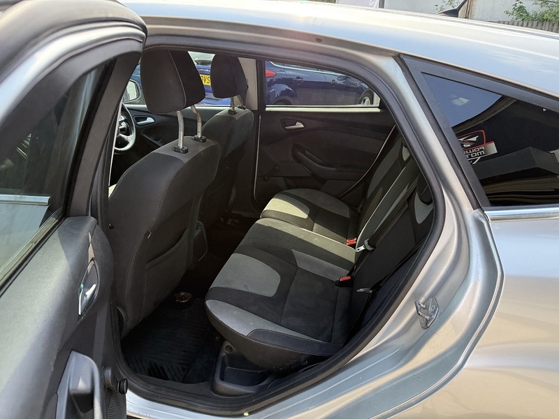 Used Ford Focus 2013 for sale - 76615739: Photo 15