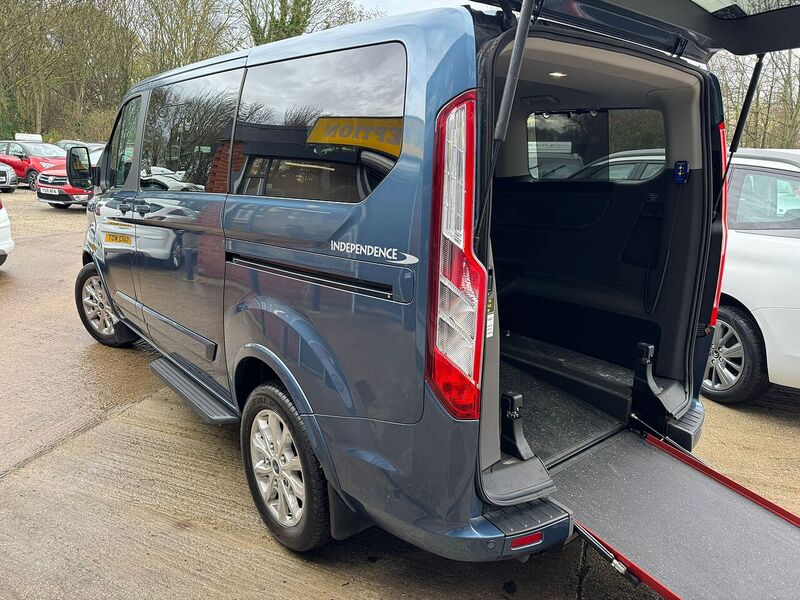 Used Ford Tourneo Custom 2018 for sale - 76720044: Photo 4