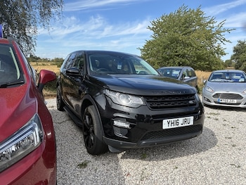 Used Land Rover Discovery Sport 2016 for sale - 79482485: Photo