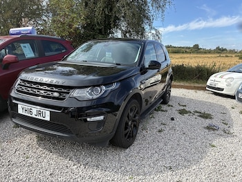 Used Land Rover Discovery Sport 2016 for sale - 79482485: Photo