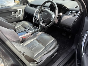 Used Land Rover Discovery Sport 2016 for sale - 79482485: Photo