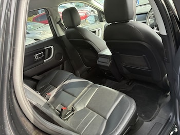 Used Land Rover Discovery Sport 2016 for sale - 79482485: Photo