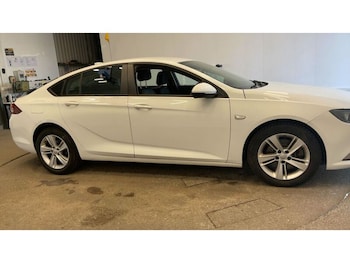 Used Vauxhall Insignia 2018 for sale - 79314128: Photo