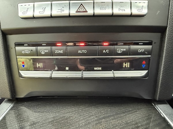 Used Mercedes-Benz E Class 2015 for sale - 76047149: Photo 28