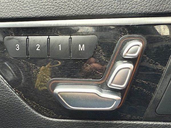 Used Mercedes-Benz E Class 2015 for sale - 76047149: Photo 34