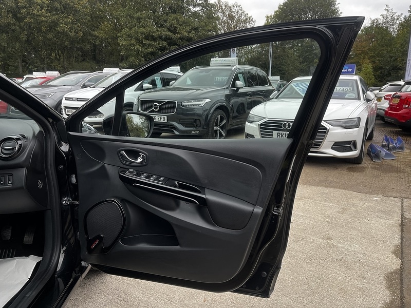 Used Renault Clio 2015 for sale - 76615800: Photo 12