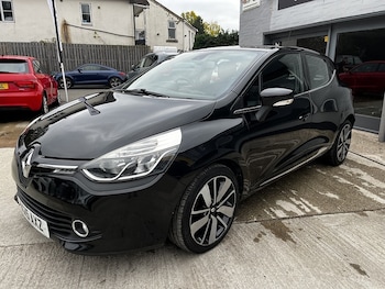 Used Renault Clio 2015 for sale - 76615800: Photo