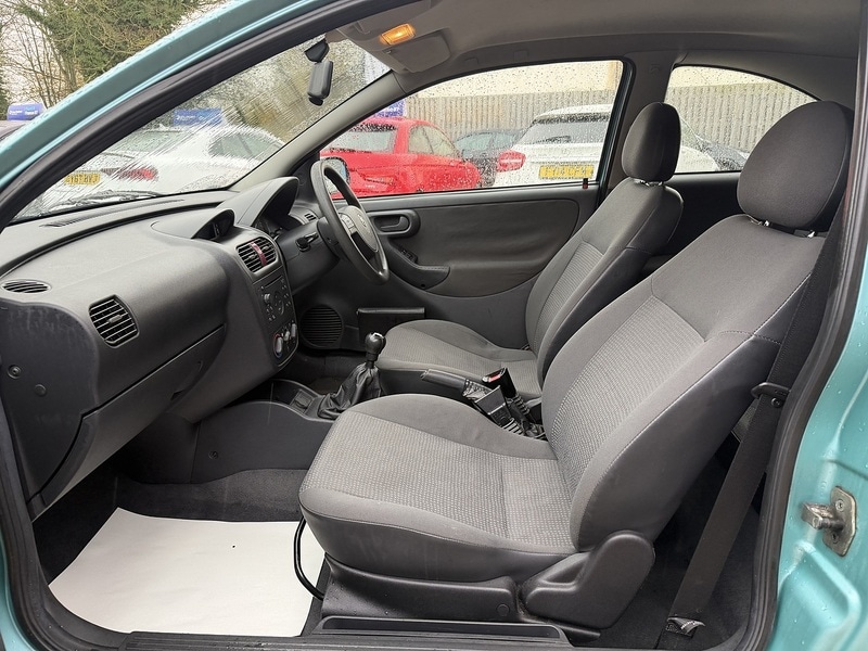 Used Vauxhall Corsa 2003 for sale - 76618245: Photo 14
