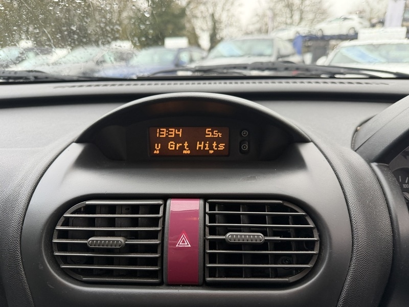 Used Vauxhall Corsa 2003 for sale - 76618245: Photo 18