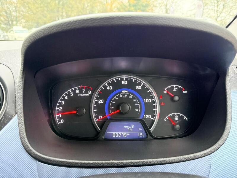 Used Hyundai i10 2014 for sale - 76615855: Photo 14