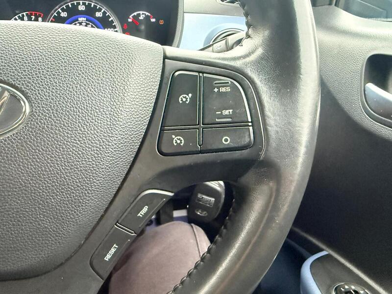 Used Hyundai i10 2014 for sale - 76615855: Photo 21