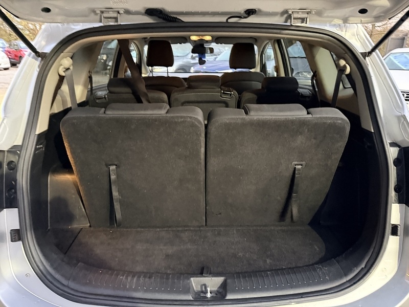 Used Kia Carens 2015 for sale - 76615783: Photo 10