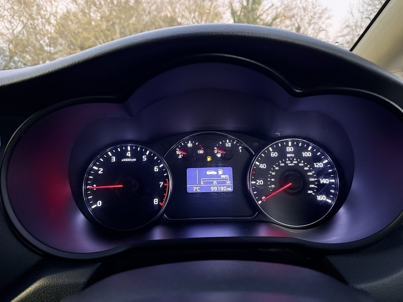 Used Kia Carens 2015 for sale - 76615783: Photo 19