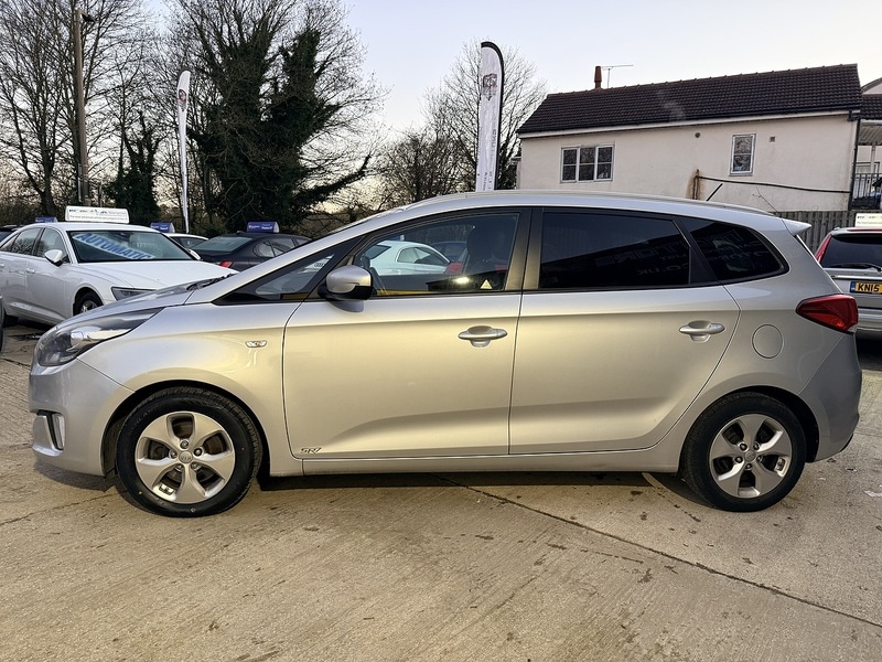 Used Kia Carens 2015 for sale - 76615783: Photo 4