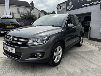Used Volkswagen Tiguan 2016 for sale - 76615819: Photo