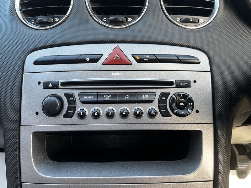 Used Peugeot 308 2009 for sale - 76615746: Photo 17