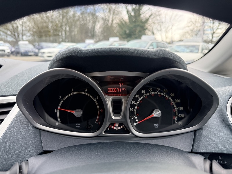 Used Ford Fiesta 2010 for sale - 77568348: Photo 15