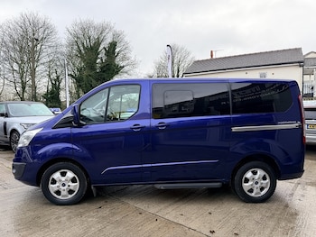 Used Ford Tourneo Custom 2018 for sale - 76655504: Photo