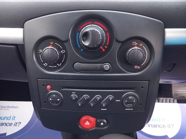 Used Renault Clio 2009 for sale - 75545961: Photo 19