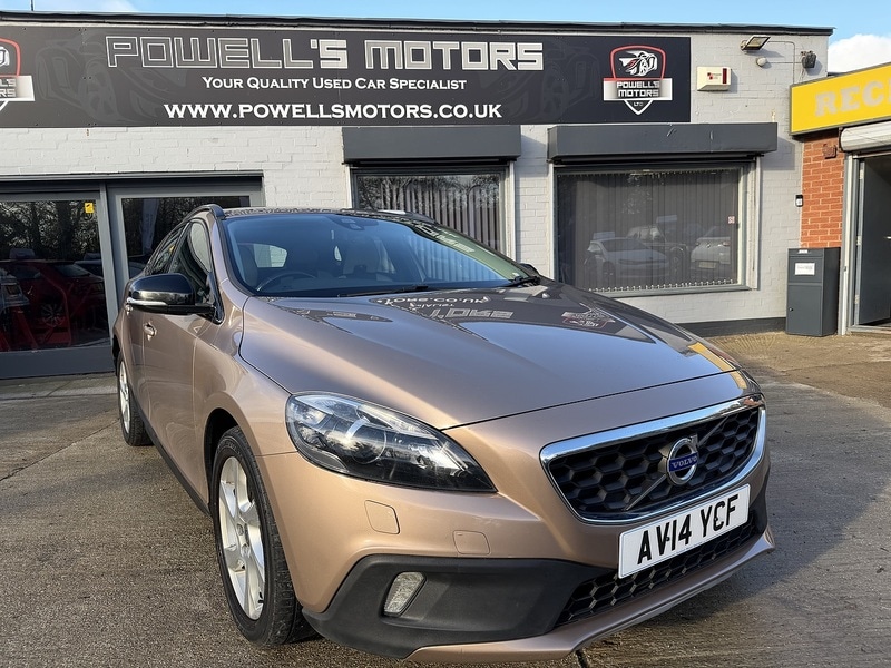 Used Volvo V40 2014 for sale - 77107252: Photo 1