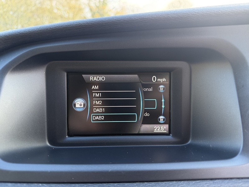 Used Volvo V40 2014 for sale - 77107252: Photo 21