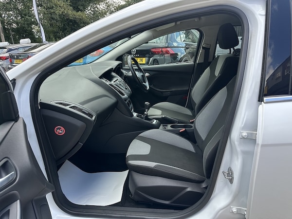 Used Ford Focus 2012 for sale - 75411808: Photo 10