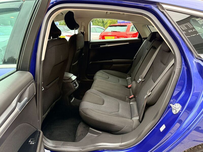 Used Ford Mondeo 2016 for sale - 76615836: Photo 14