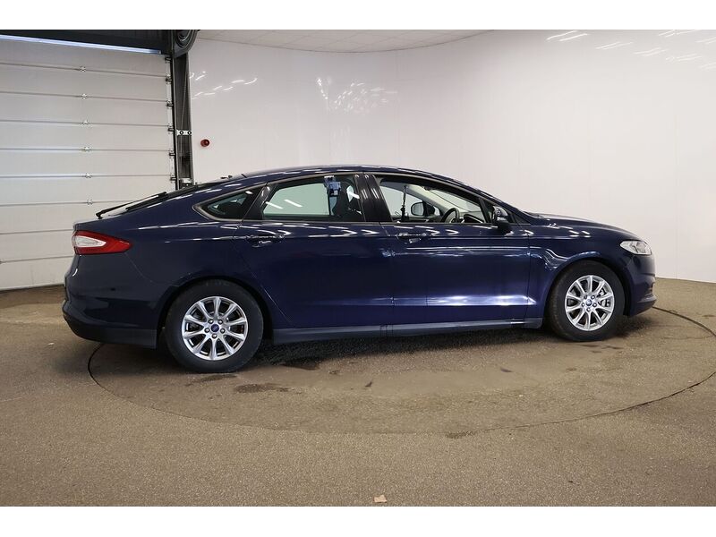 Used Ford Mondeo 2017 for sale - 77984870: Photo 6