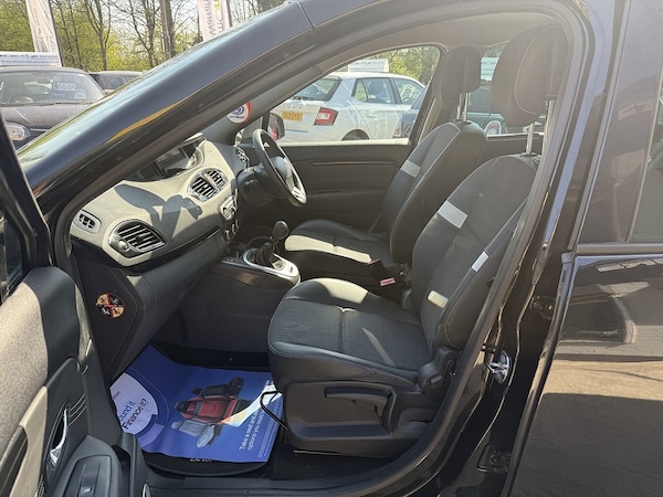 Used Renault Grand Scenic 2012 for sale - 75180642: Photo 19