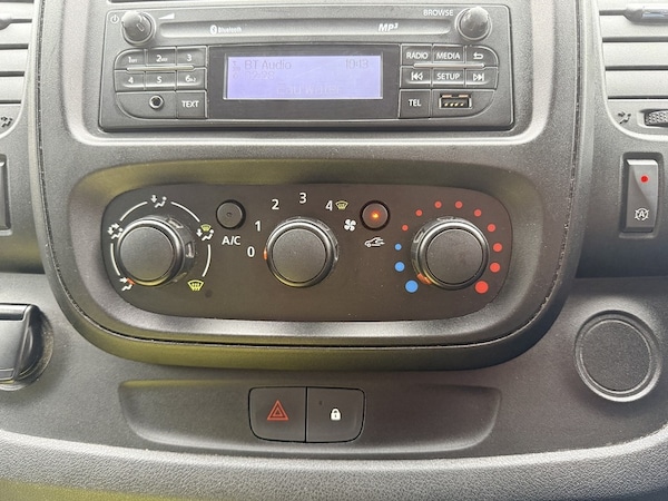 Used Vauxhall Vivaro 2017 for sale - 76157841: Photo 8